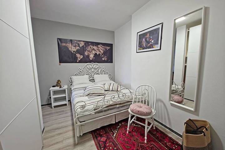 Entire apartment, Modern Villa Cinquale: 3Br, AC, Garden & Bikes in Cinquale, Montignoso