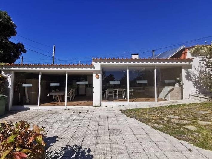 Chalet para 8 personas, con vistas además de terraza y jardín en Comarca de Vigo - 2