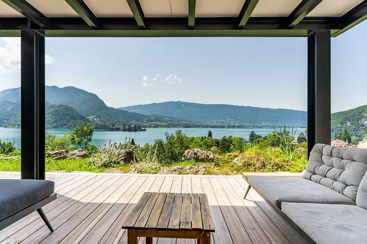 Villa pour 4 personnes, avec terrasse et jardin à Talloires