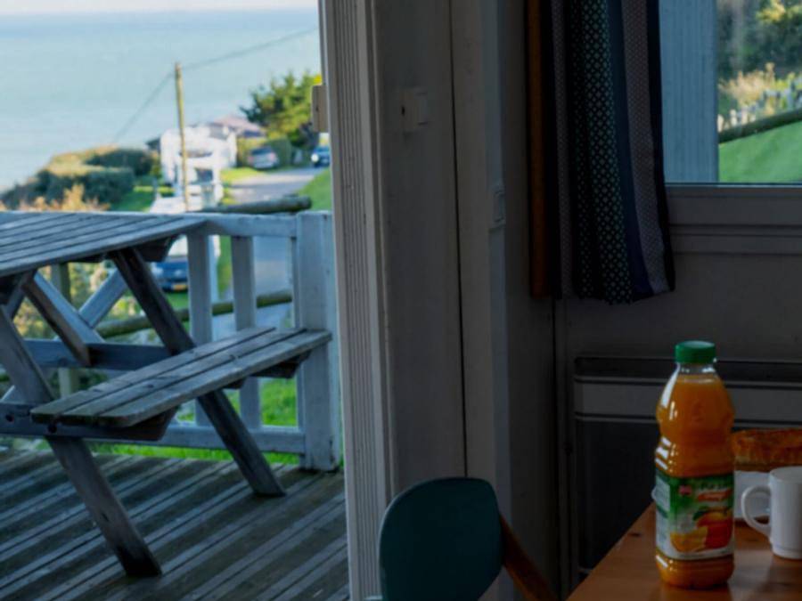 Camping Village de Reneville - Chalet 2 personen - Chalet Komfort - 20m² - 1 Zimmer in Fécamp, Le Havre und Umgebung