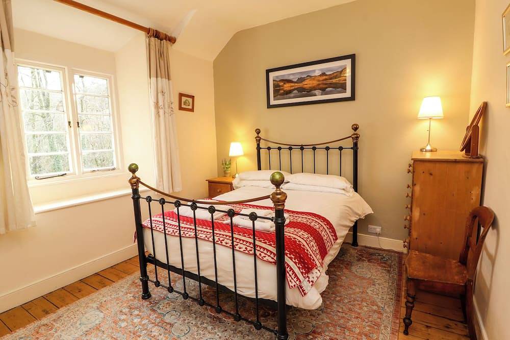 Ednas Cottage, with a garden in Skelwith Bridge in Skelwith Bridge, Lake District