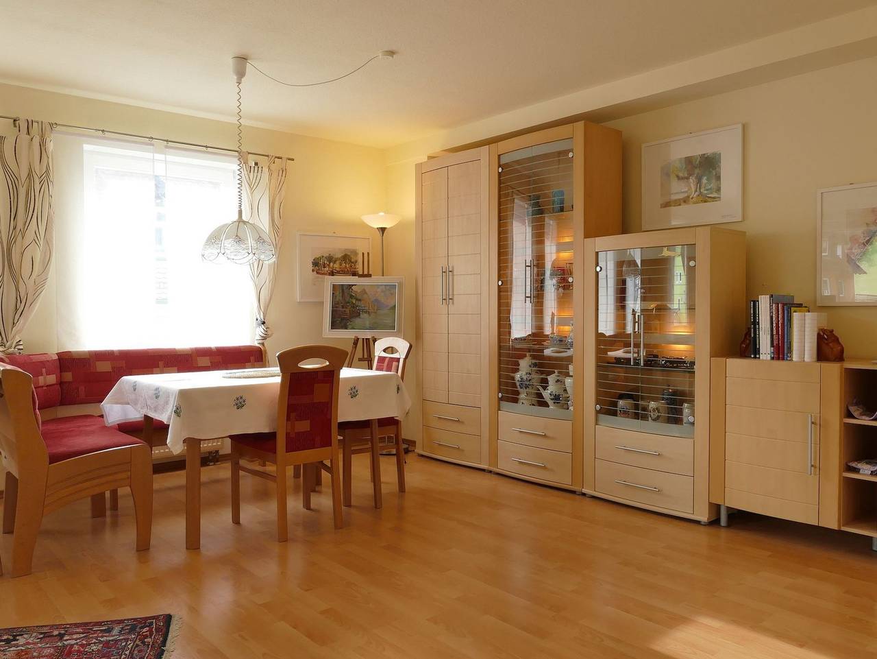 Ganze Ferienwohnung, Ihre Fewo mit Kunst und Design mitten in Heiligenstadt - Ihre Fewo mit Kunst und Design mitten in Heiligenstadt in Heiligenstadt, Fränkische Schweiz