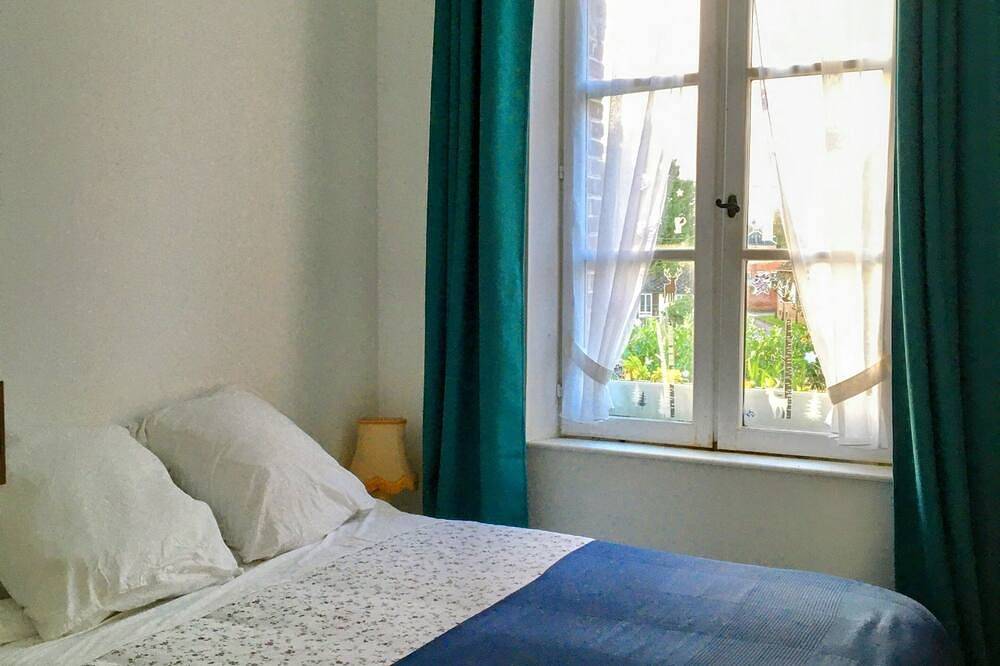 Villa des glycines et spa nordique à 1h 30 de Paris. Campagne et paisible. in Cempuis, Oise