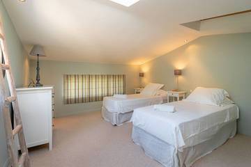 Villa for 8 People in Valbonne, Cannes region, Photo 4