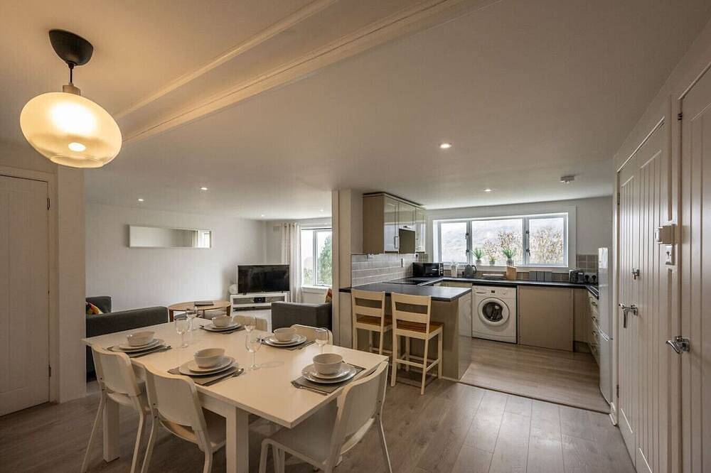 Entire apartment, Highland Lookout in Fort William in Fort William, Loch Linnhe