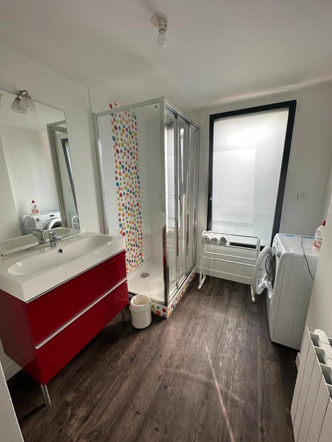 Appartement entier, Two-Bedroom Apartment in Saint-Pair-sur-Mer, Côte de la Déroute