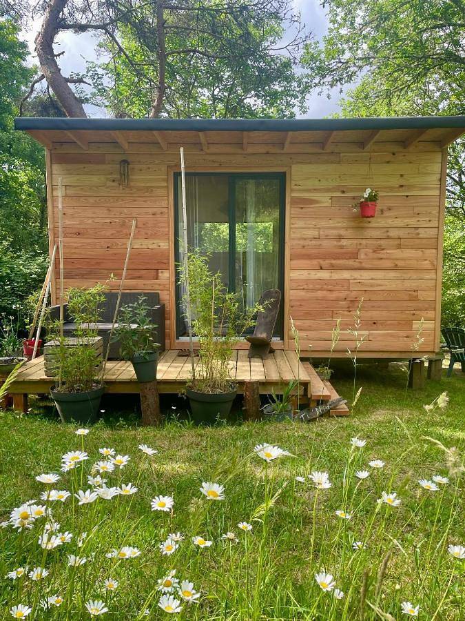 Camping pour 3 personnes, avec jardin et terrasse