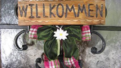 Vacation Apartment for 2 Guests in Mittenwald, Bavarian Alps, Picture 2
