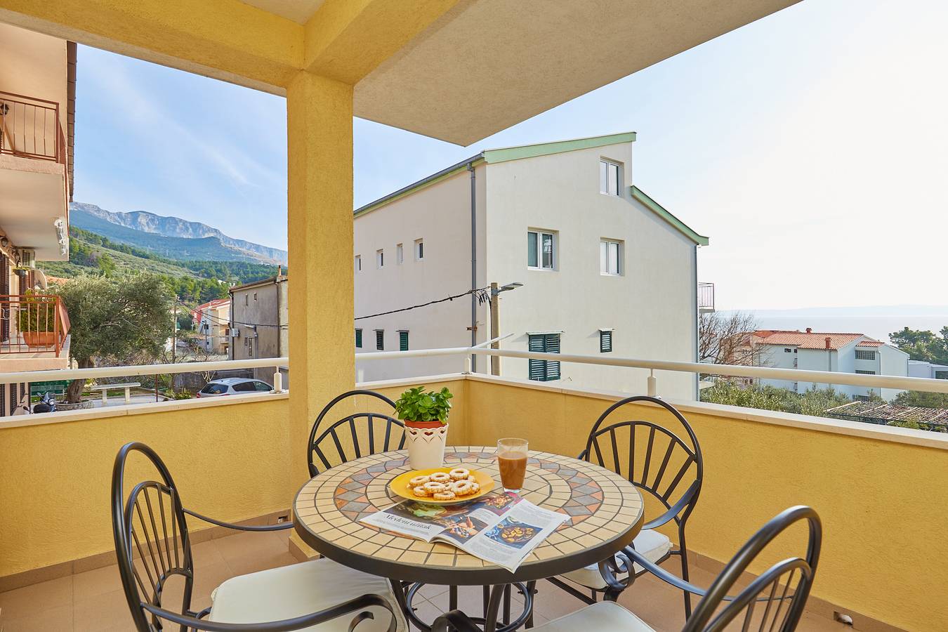 Apartamento entero, Apartments Zelic Tucepi Yellow Apartment in Tucepi, Rivera de Makarska