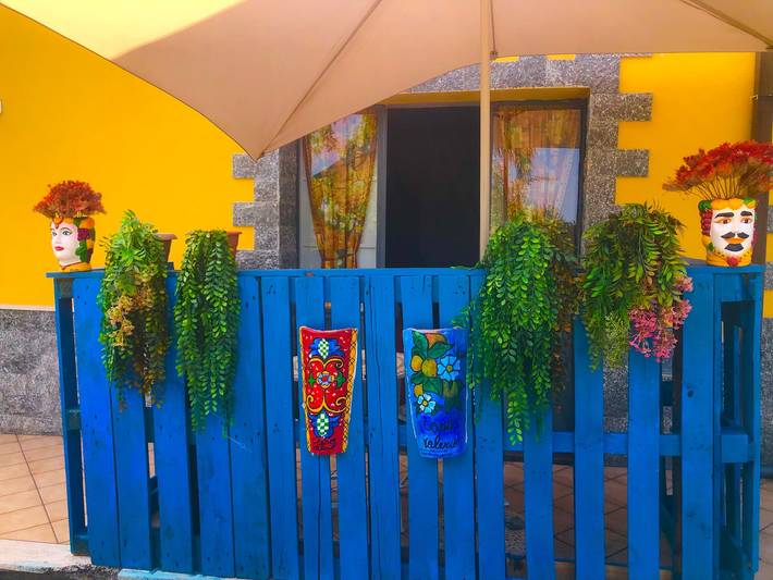 Appartement entier, Appartement 'Casa Valerio' avec vue sur la mer, Wi-Fi et climatisation in Fiumefreddo di Sicilia, Etna