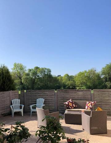 Gîte pour 4 personnes, avec jardin et terrasse à Marthon