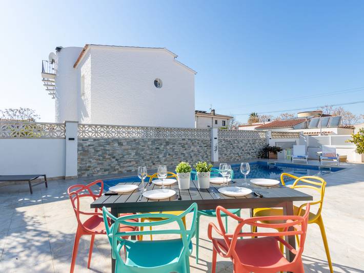 Ferienhaus für 6 Personen, mit Garten und Terrasse, mit Haustier in Empuriabrava - 2