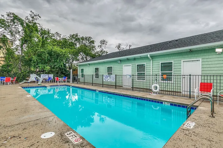 Vacation house for 23 people, with pool and hot tub, with pets - 1