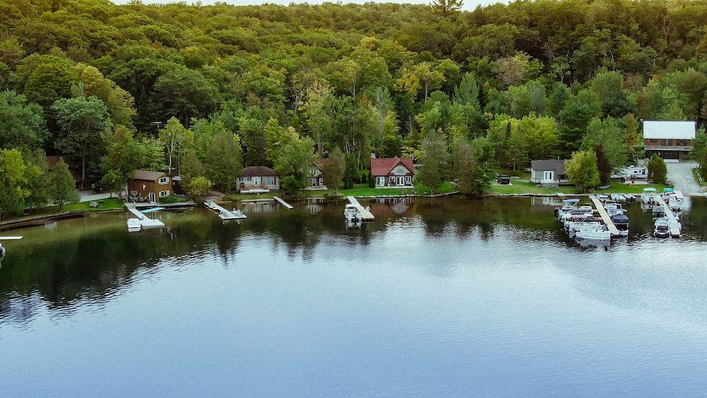 Winter relaxation getaway lake front Muskoka cottage with spectacular views in Muskoka