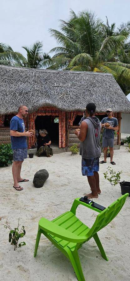Location de vacances pour 4 personnes, avec jardin ainsi que terrasse et vue dans Maupiti - 4
