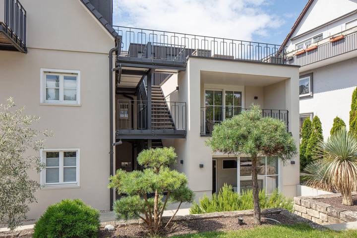 Ferienwohnung für 6 Personen, mit Balkon und Terrasse sowie Garten in Allensbach - 3