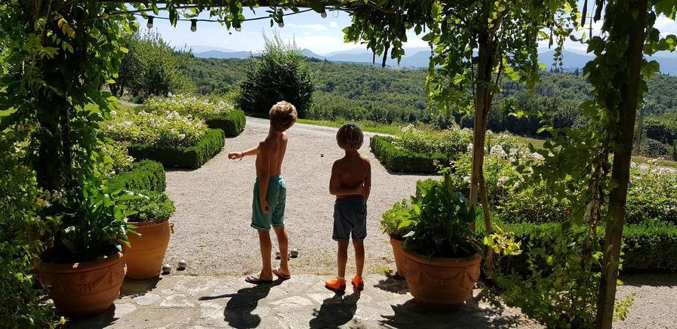 Location de vacances pour 11 personnes, avec piscine ainsi que vue et jardin à Chalabre - 4