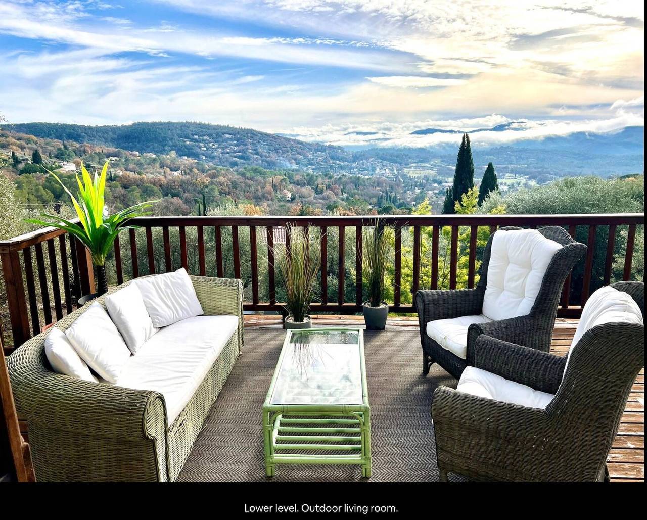 Villa Robinson Belvedere avec vue sur les montagnes, piscine privée et Wi-Fi in Montauroux, Côte méditerranéenne (France)