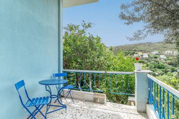 Gîte pour 3 personnes, avec jardin et balcon, animaux acceptés dans Andros