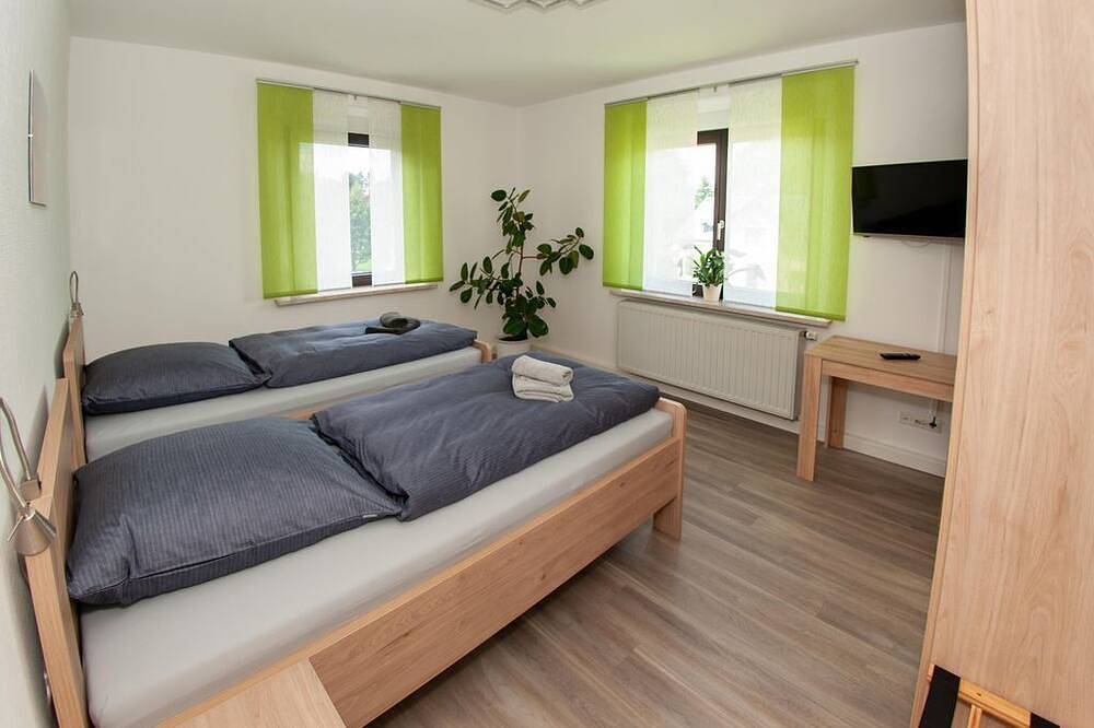 Ganze Wohnung, Ferienwohnung Neustadt - Ferienwohnung mit 2 Schlafräumen in Neustadt, Chemnitz und Umgebung