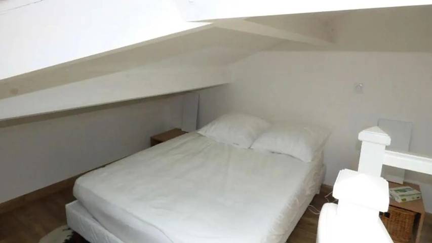 Gîte pour 5 personnes, avec Balcon et Terrasse dans Plage des Sablettes - 3