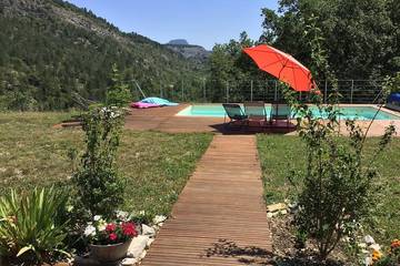 Cottage pour 10 personnes, avec jardin et terrasse à Verclause