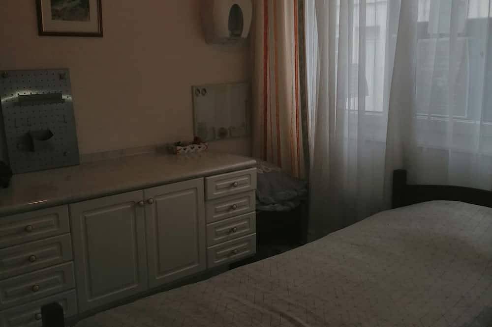 Maison de Ville - 5 chambres - 7 personnes in Desvres, Région de Boulogne-sur-Mer
