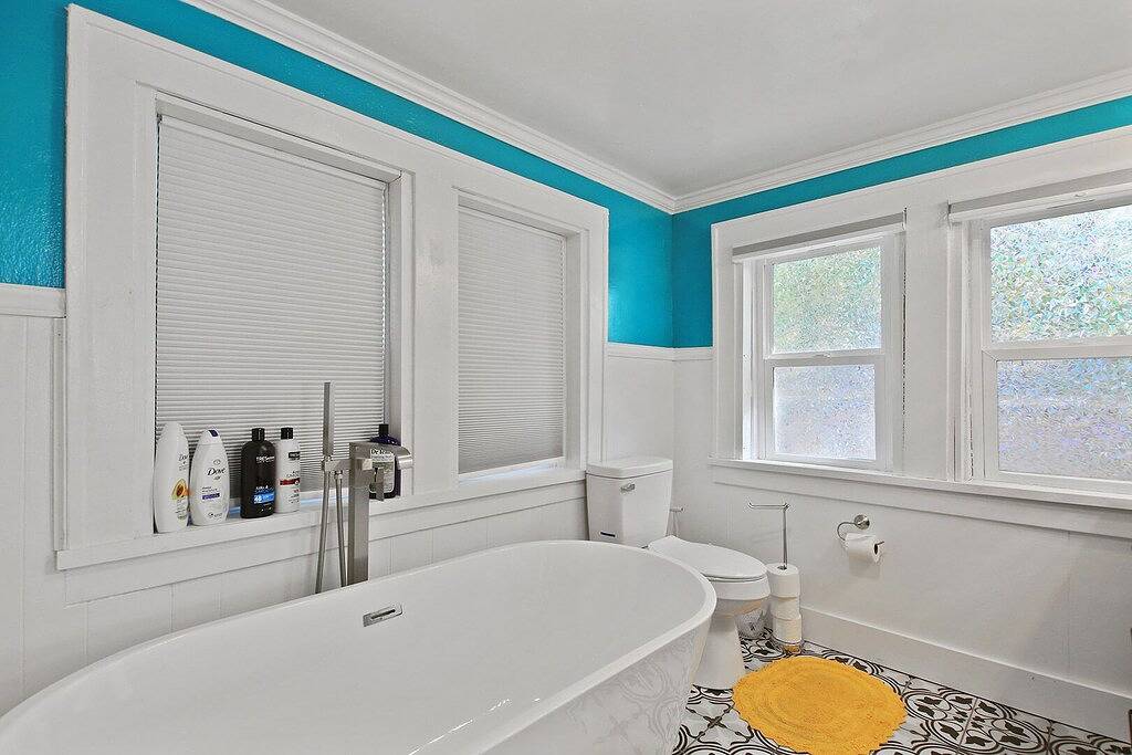 Bohemian Bungalow, Pac-Man, walk downtown! in Columbia (MO), Missouri