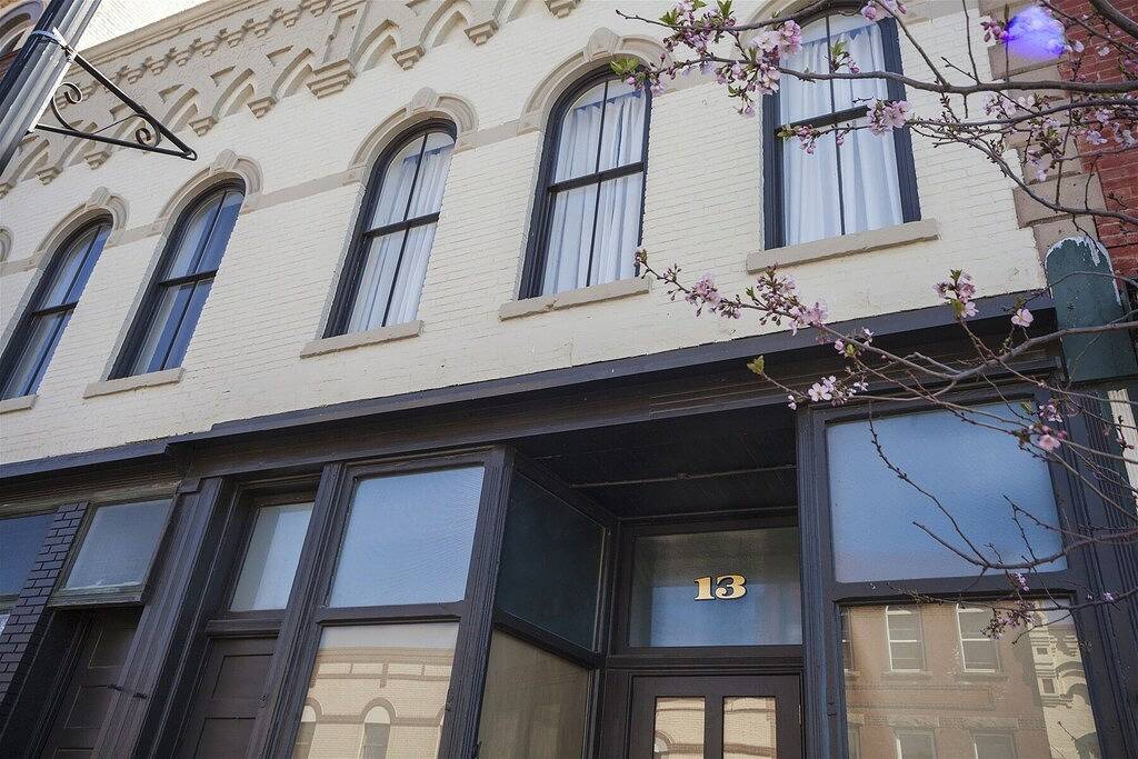 Ganze Wohnung, Sheridan House-Studio:upscale apartment on Main St in Penn Yan, Keuka Lake