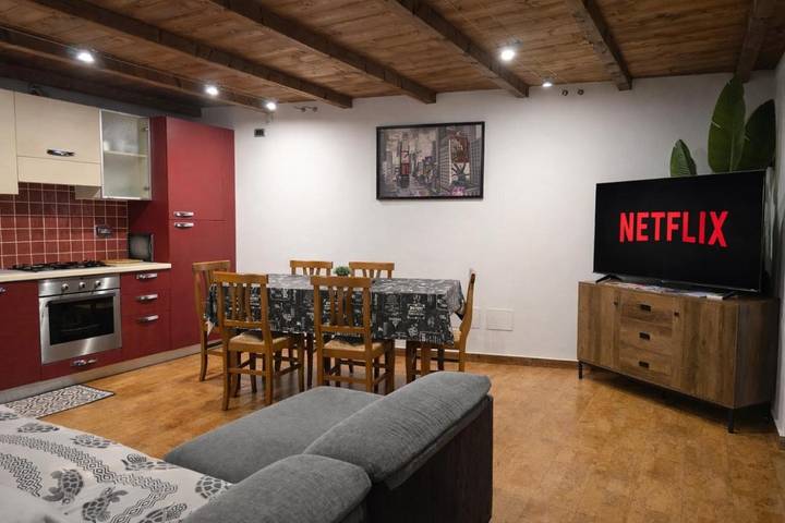 Gîte pour 4 personnes, avec vue et terrasse, adapté aux familles à Saint-Christophe - 2