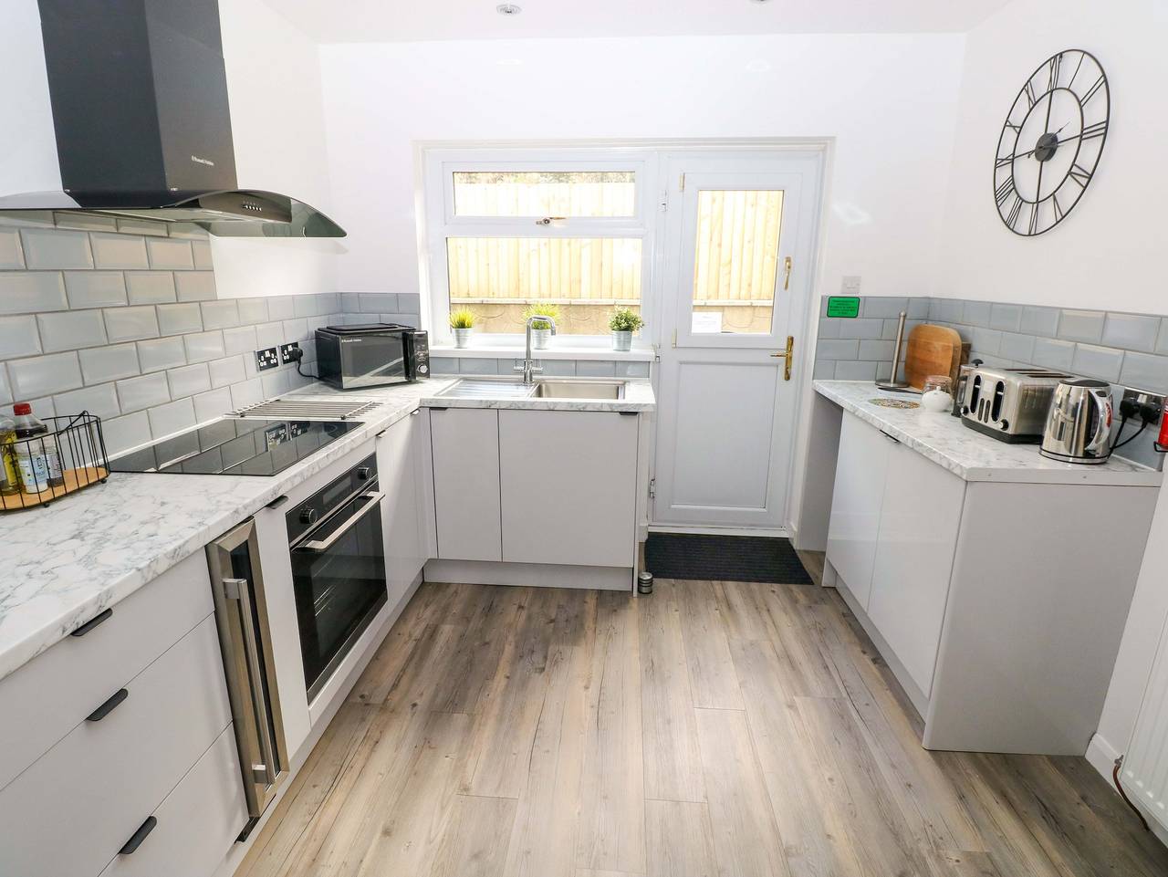 15 Lawnswood in Saundersfoot, Pembrokeshire