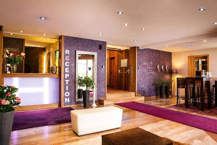 Hotel dla 3 osób, z Balkon i Taras oraz Sauna i Widok w Wals-Siezenheim