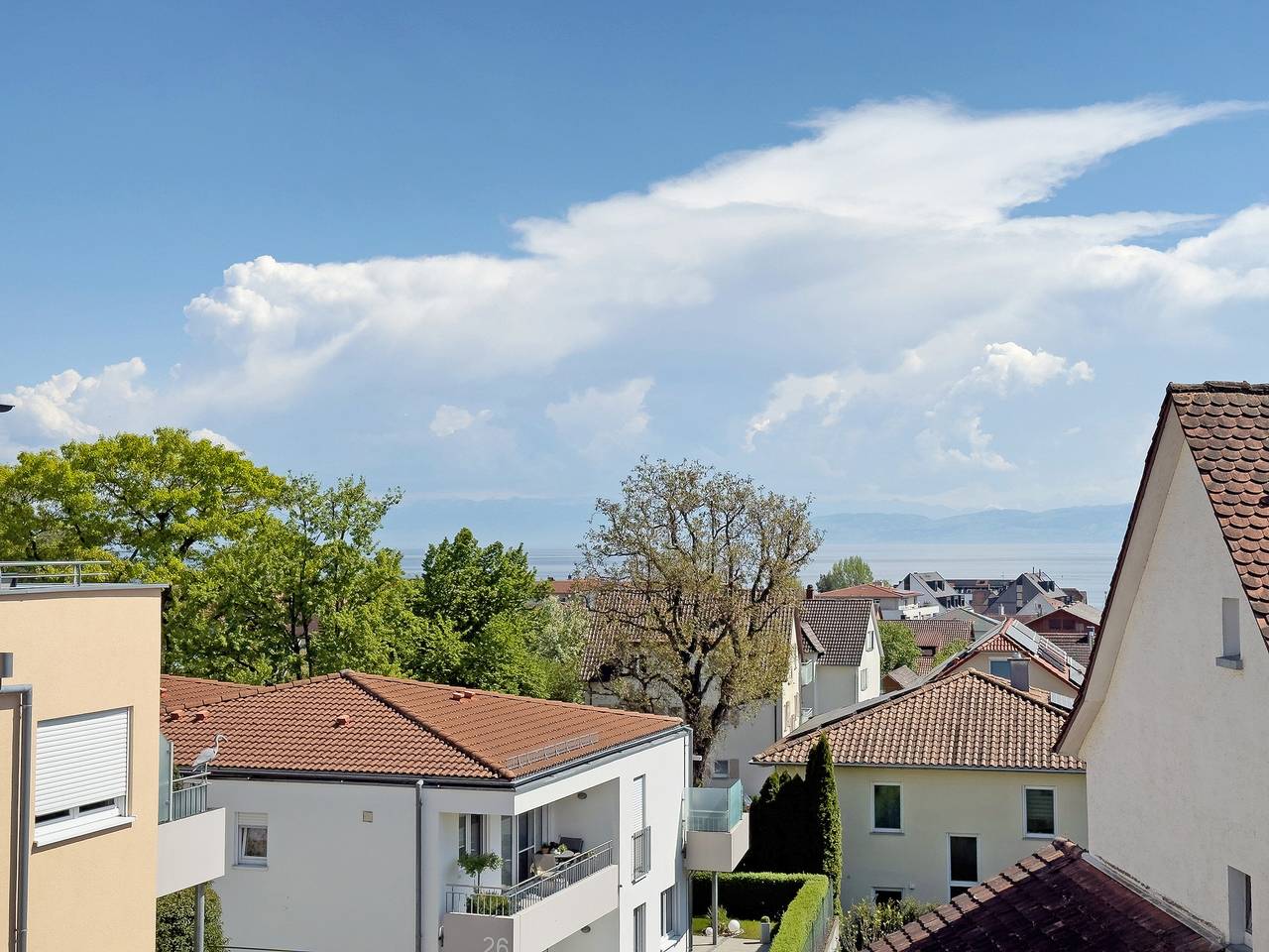 Ολόκληρο το διαμέρισμα, Apartment 'Wohnung Cox Orange' with Shared Terrace, Shared Garden and Wi-Fi in Immenstaad, Immenstaad am Bodensee