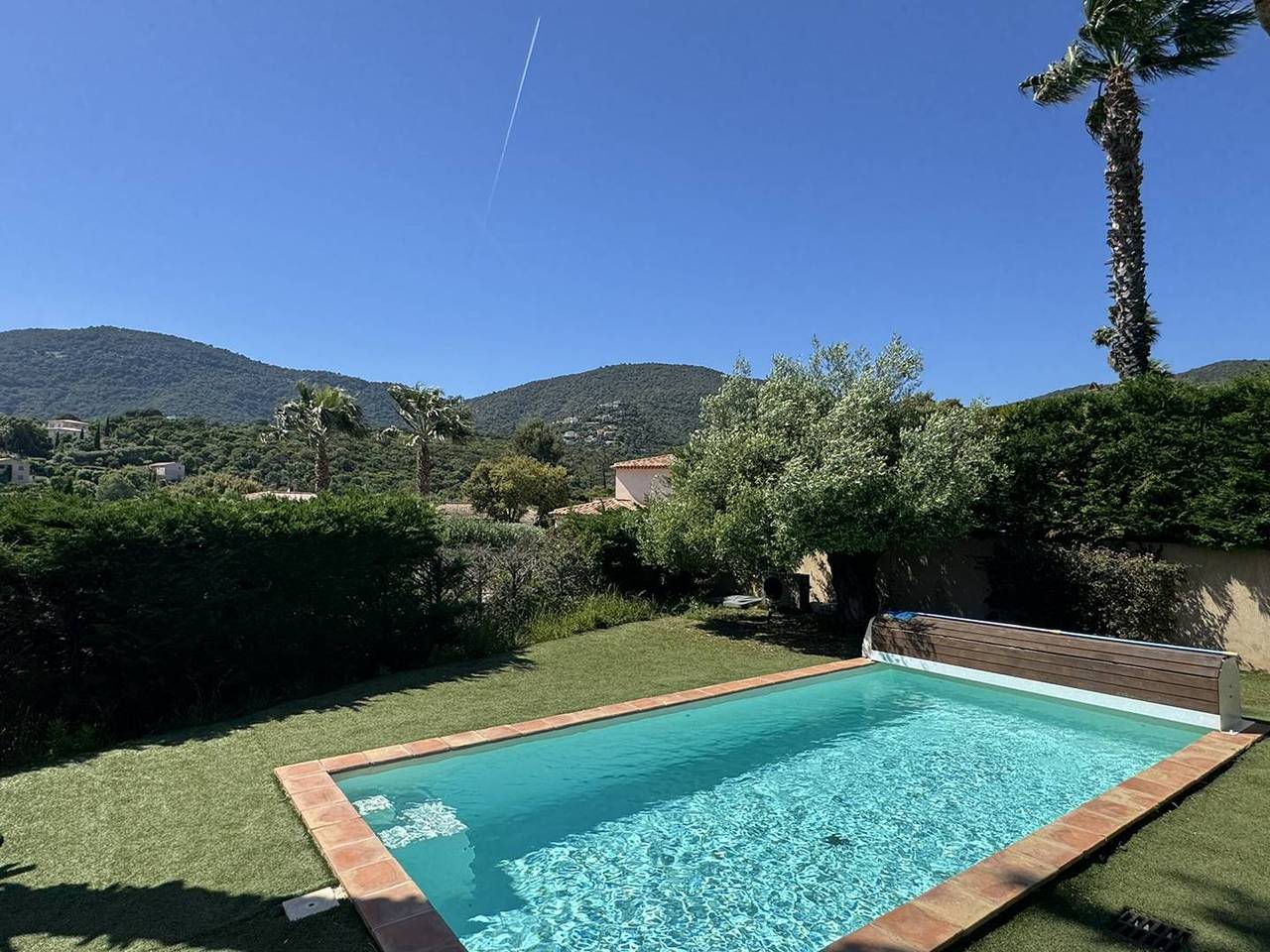 Villa au calme avec clim et piscine in Cavalaire-sur-Mer, Parc national de Port-Cros