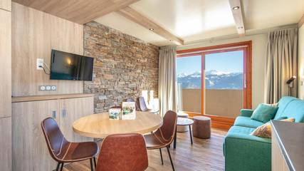 Gîte pour 4 personnes, avec terrasse et piscine, animaux acceptés à La Léchère