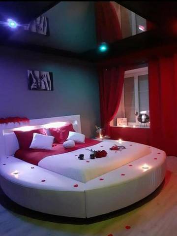Gîte pour 2 personnes, avec vue ainsi que jardin et sauna à Isigny-sur-Mer