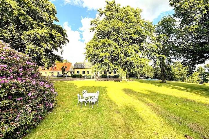 Villa für 12 Personen, mit Pool - 1