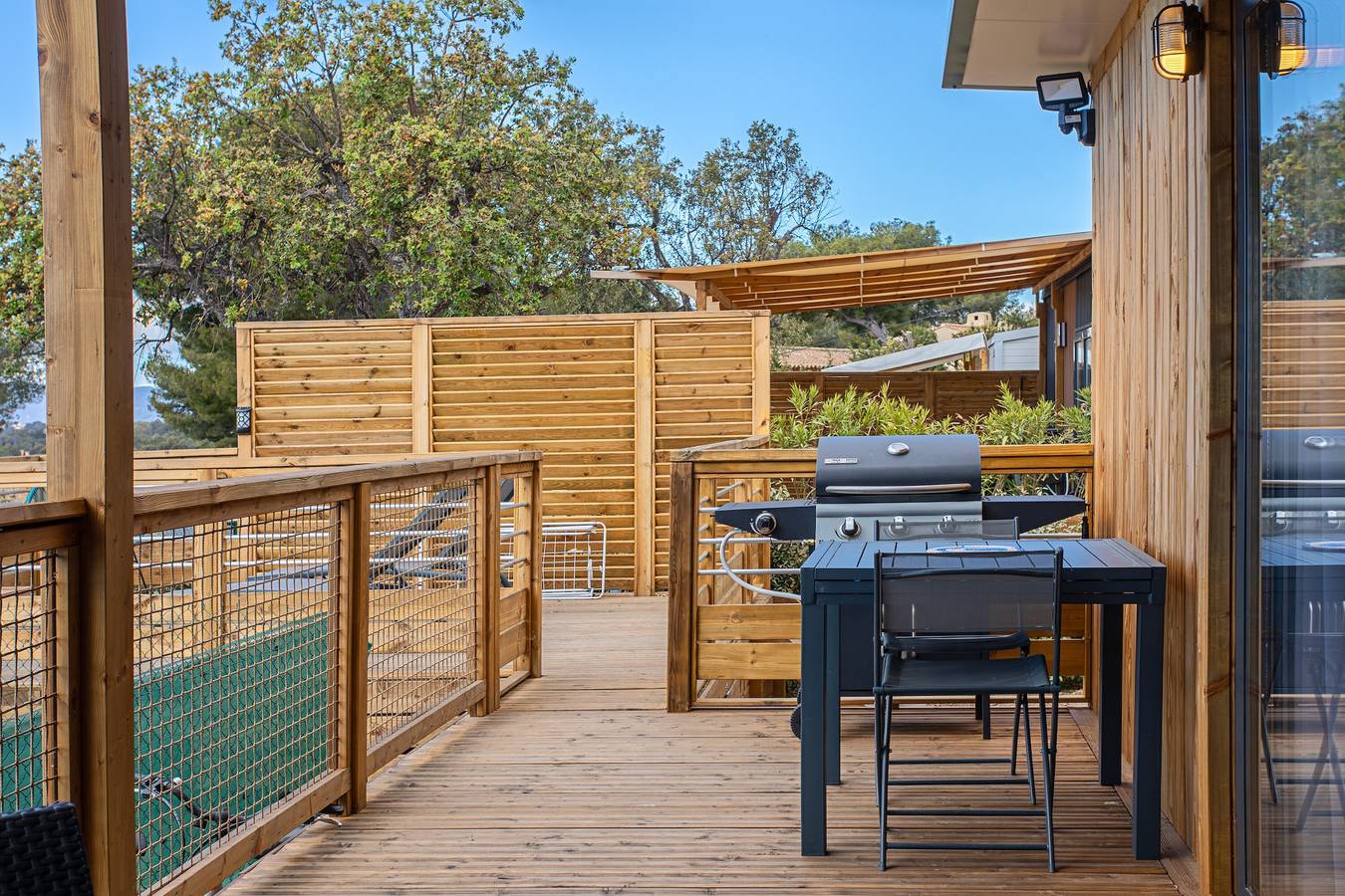 Vakantiehuis "Lodge Vue Mer" dichtbij het strand met zwembad & Wi-Fi in Saint-Raphaël, Massif de l'Esterel