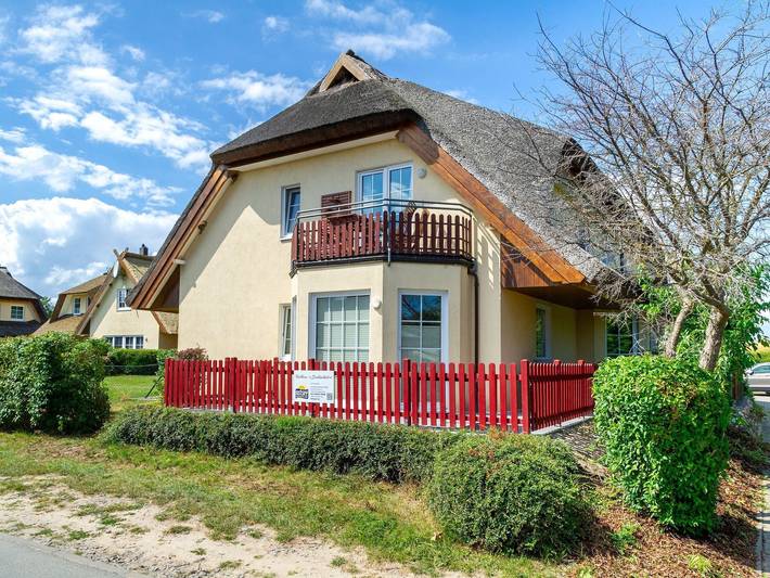 Ganze Ferienwohnung, Reethaus Boddenblick Alt Reddevitz | Wohnung 9 in Alt Reddevitz, Mönchgut