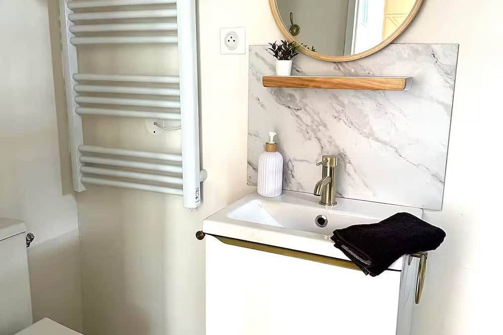 Tom's cottage in Caumont-sur-Durance, Vaucluse