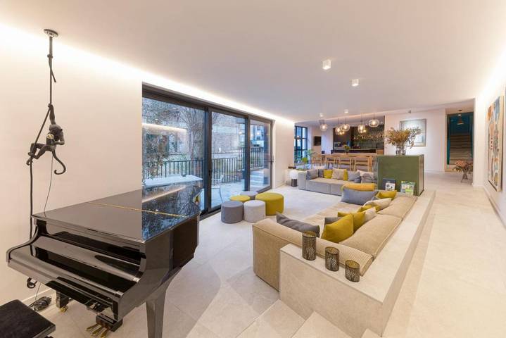 Gîte pour 8 personnes, avec terrasse et vue à Ixelles-Elsene - 2