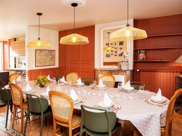 Gîte pour 14 personnes, avec Terrasse et Jardin
