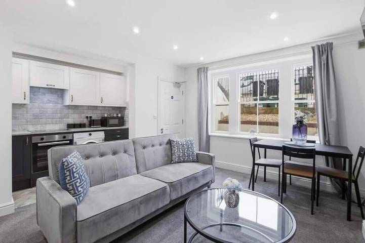 Apartment for 3 people, with garden in Gloucester (UK)