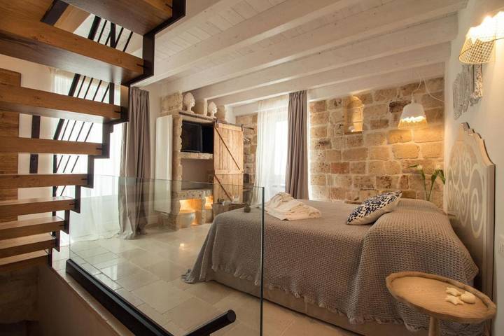 Casa sulla spiaggia per 2 persone, con panorama e balcone in Puglia