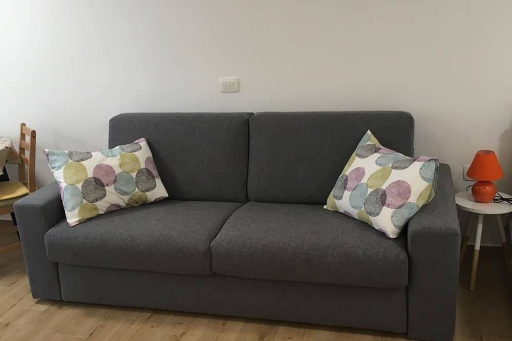 Ganze Wohnung, Charmantes Studio-Apartment in der Nähe von Pula in Muntic, Südküste Istrien