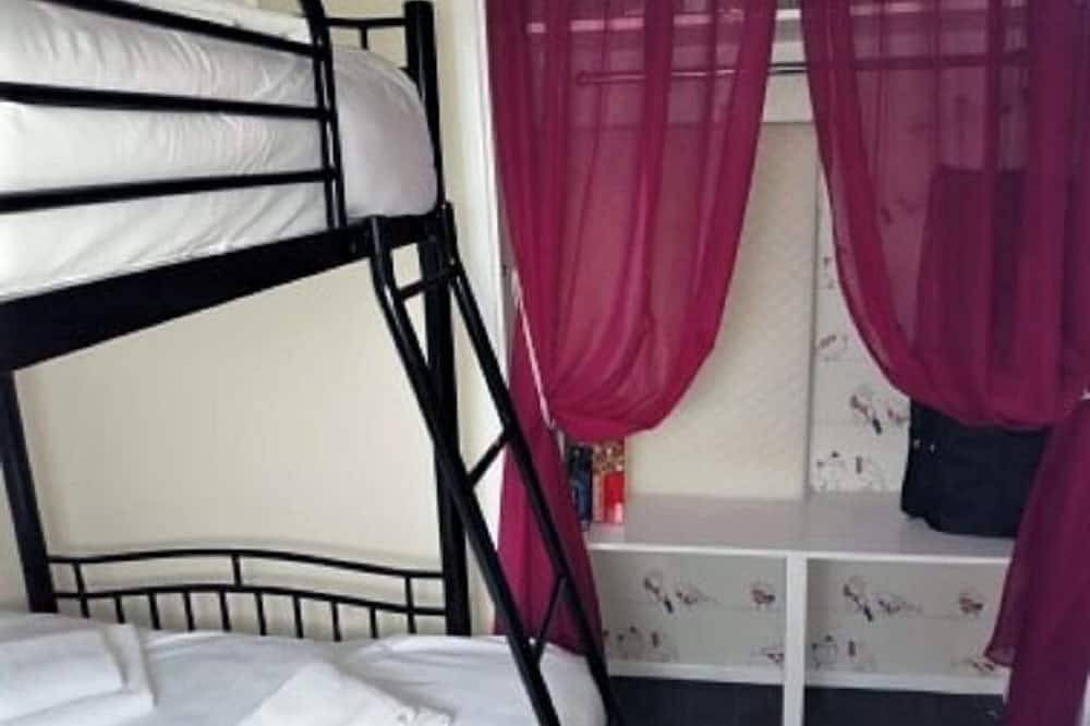 South Facing Chalet - 5 minutes walk to beach, near Norfolk Broads & Gt Yarmouth in California (Great Yarmouth), Great Yarmouth