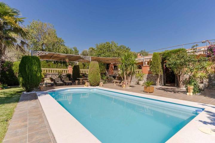 Casa rural para 7 personas, con jardín además de vistas y piscina, Se admiten mascotas en Valle de Lecrín - 4