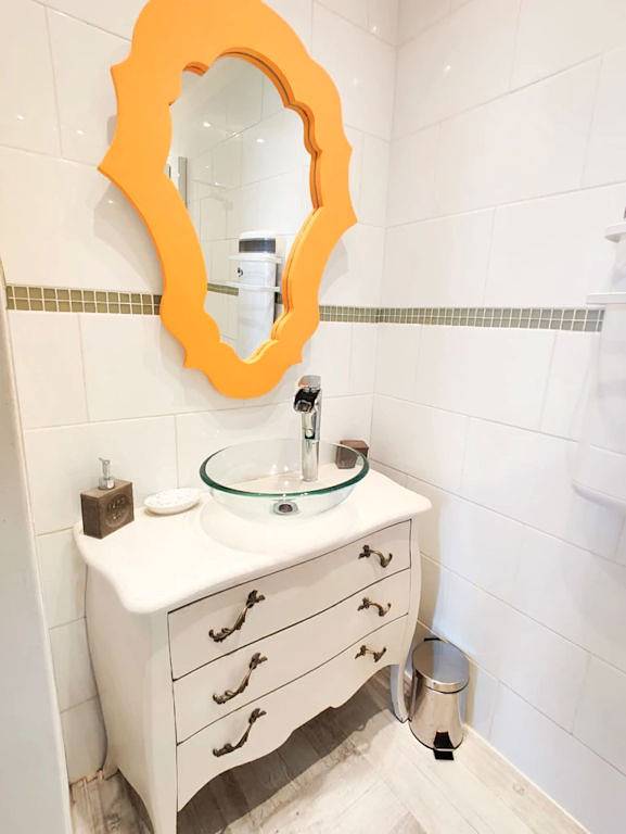 Chambre d’hôte pour 2 personnes, avec jardin dans l' Aude - 4