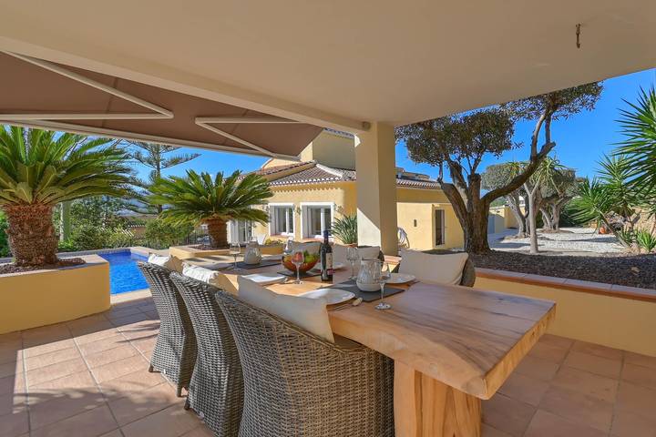 Chalet para 4 personas, con terraza además de jardín y piscina en Comunidad Valenciana - 2