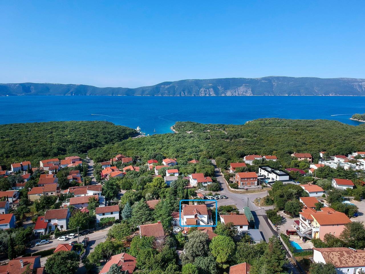 Cijeli apartman, Apartman za odmor za 3 osoba s terasa in Pinezici, Krk
